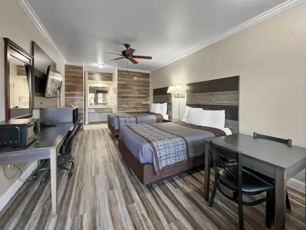 Rodeo Lodge Main image